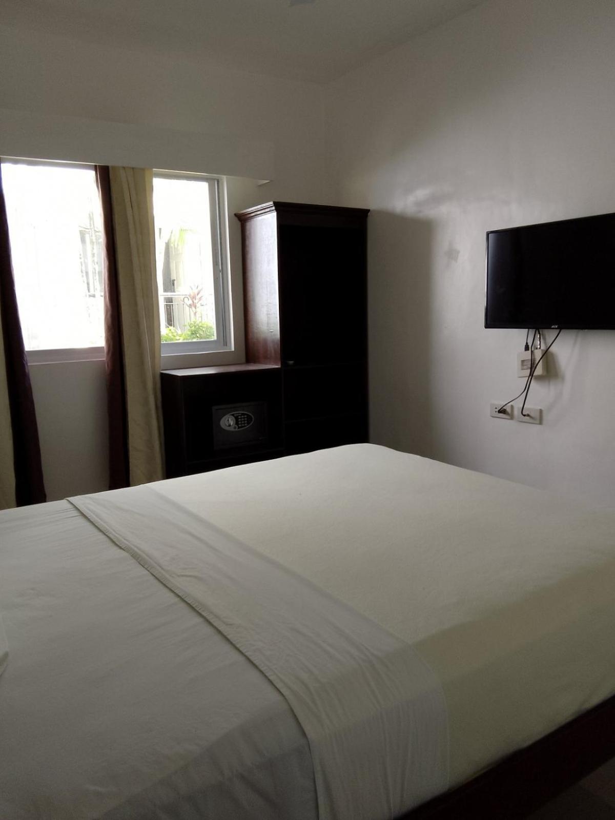 Heartland Hotel Serviced Rooms & Apartments. Panglao Exteriör bild