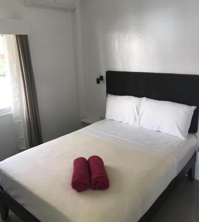 Heartland Hotel Serviced Rooms & Apartments. Panglao Exteriör bild