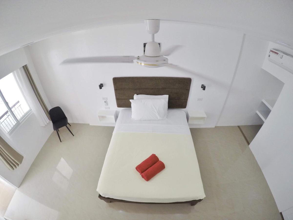 Heartland Hotel Serviced Rooms & Apartments. Panglao Exteriör bild